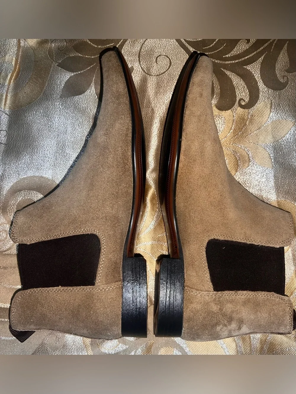 ASOS DESIGN Men’s Suade Chelsea Boots Brown-Like New Worn Once